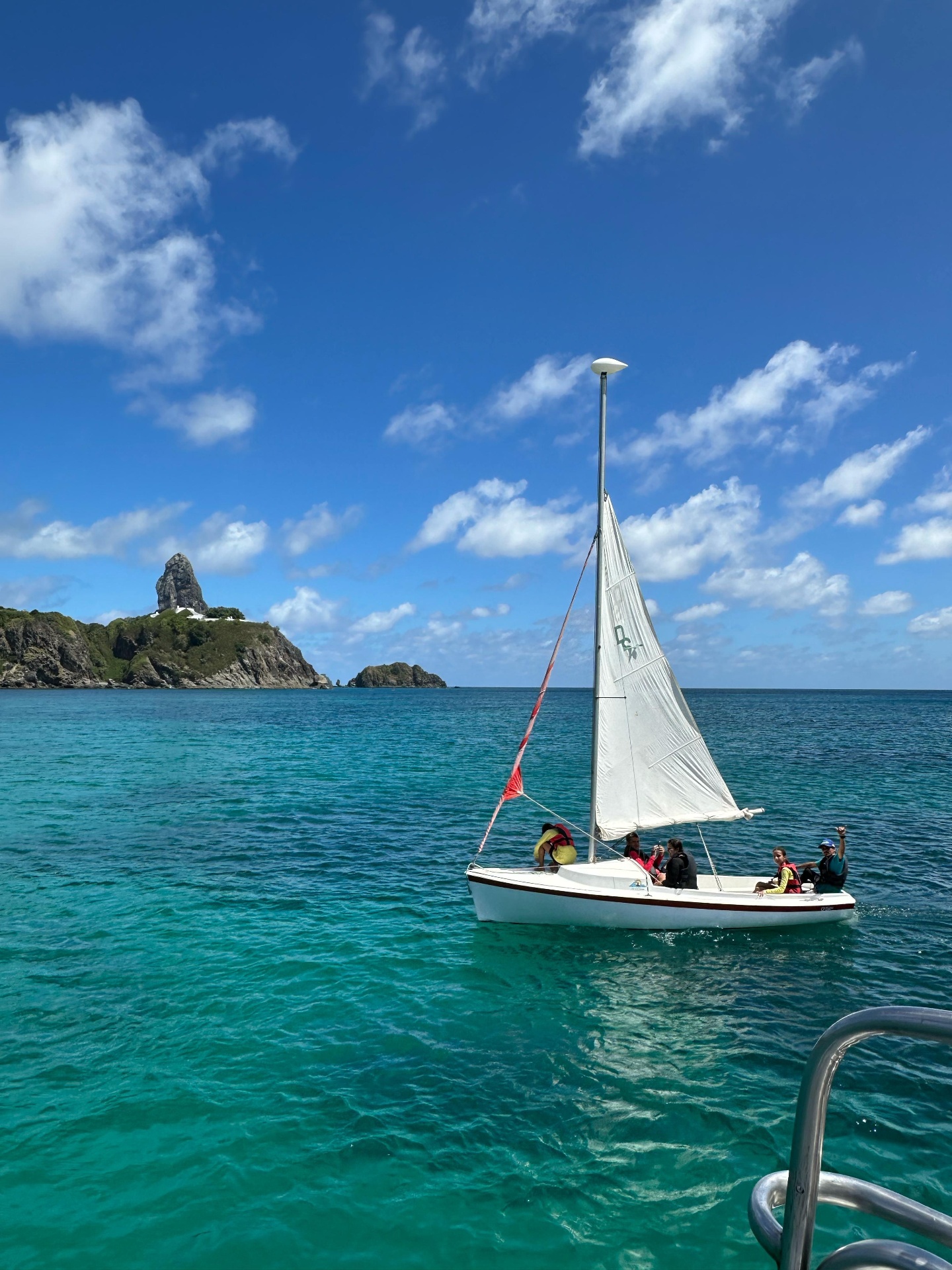 Noronha à Vela